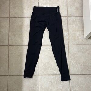 DFYNE workout leggings